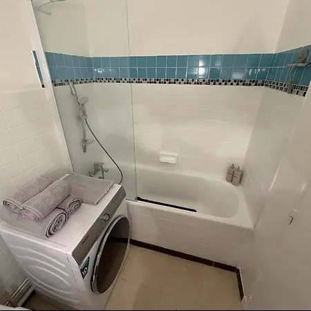Apartment Cozy For 4 People Rer A *