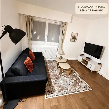 Cozy For 4 People Rer A Apartment *