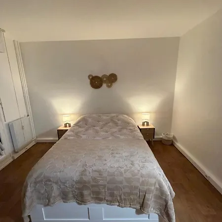 Apartment Cozy For 4 People Rer A